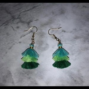 Cute green earrings!